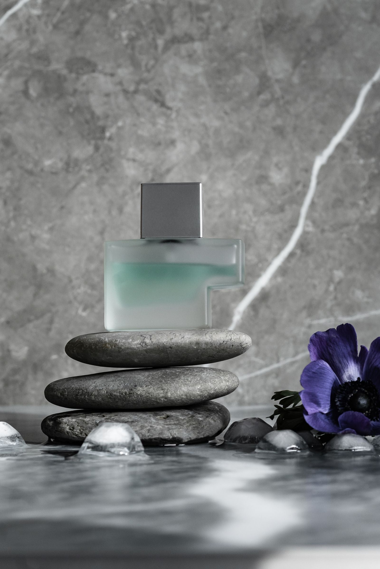 Citrus Reverie perfume bottle